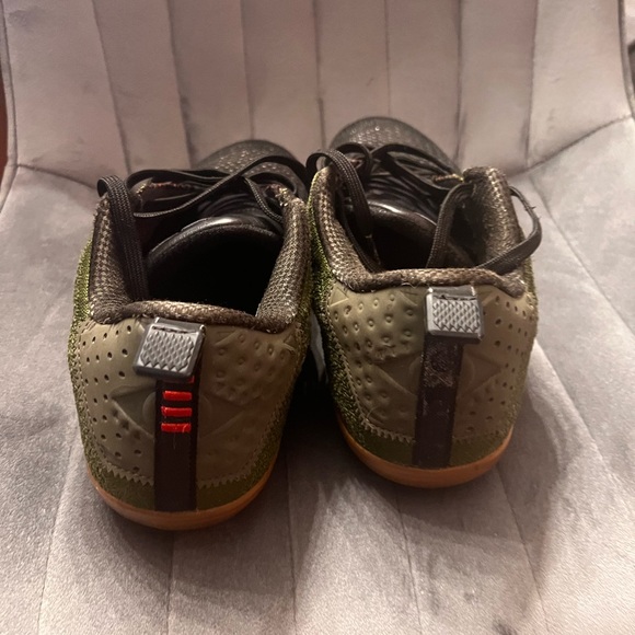 Kobe black horses size 11 main image 3